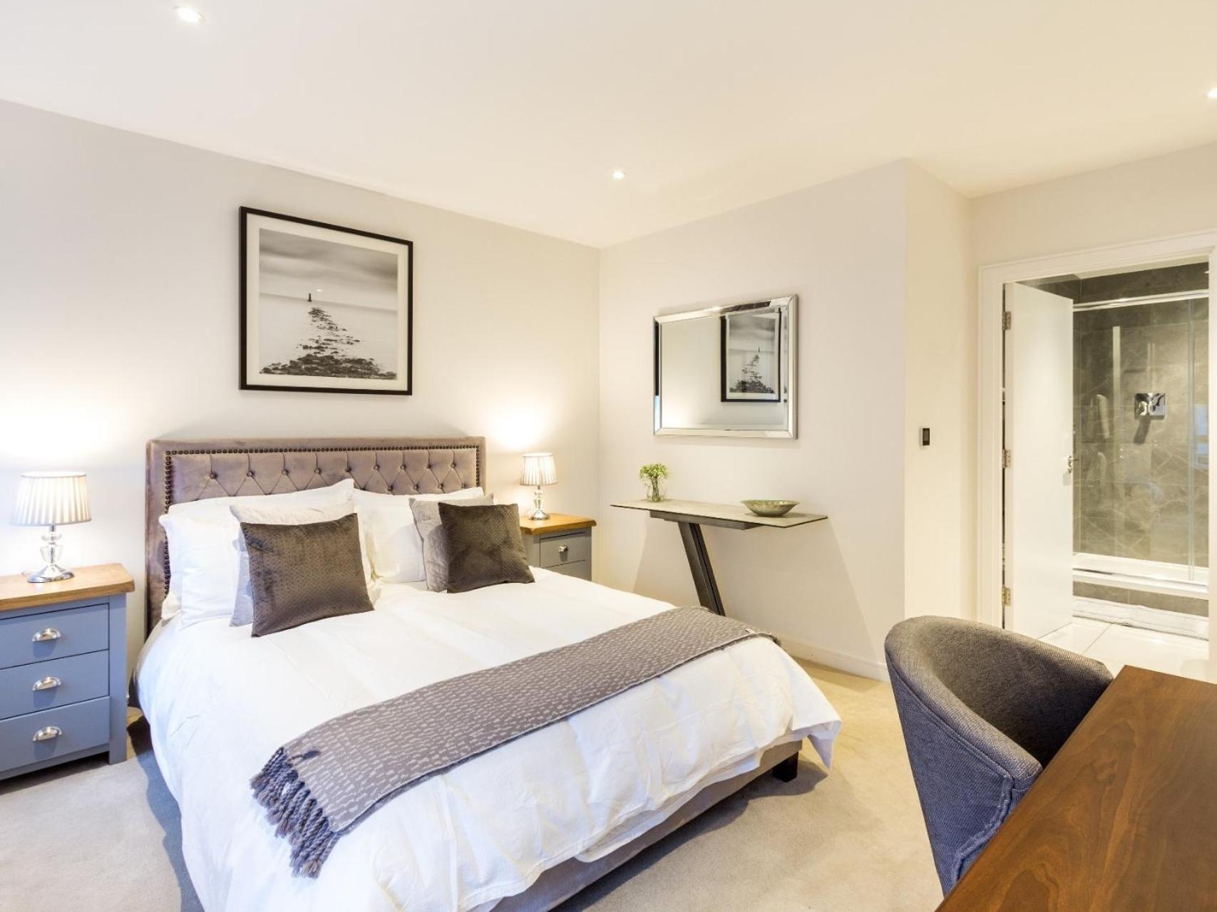 2 Bed Property Close To Heathrow Airport Hounslow Zewnętrze zdjęcie