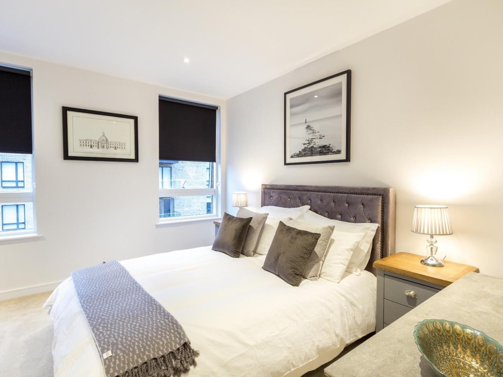 2 Bed Property Close To Heathrow Airport Hounslow Zewnętrze zdjęcie