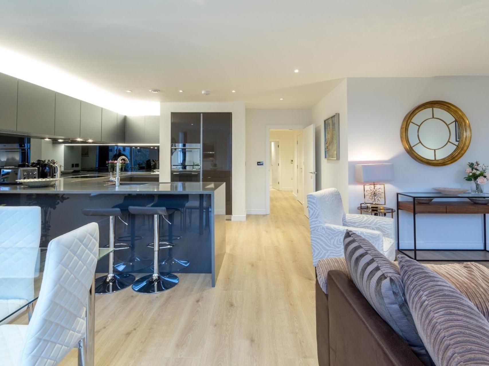 2 Bed Property Close To Heathrow Airport Hounslow Zewnętrze zdjęcie